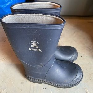 Kamik rain boots size 9